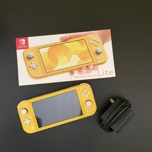 Nintendo Switch Lite (Yellow)